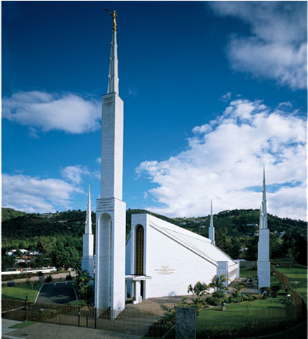 Guatemala City Guatemala Temple Built - Templo Mormon En Guatemala Clipart (808x480), Png Download