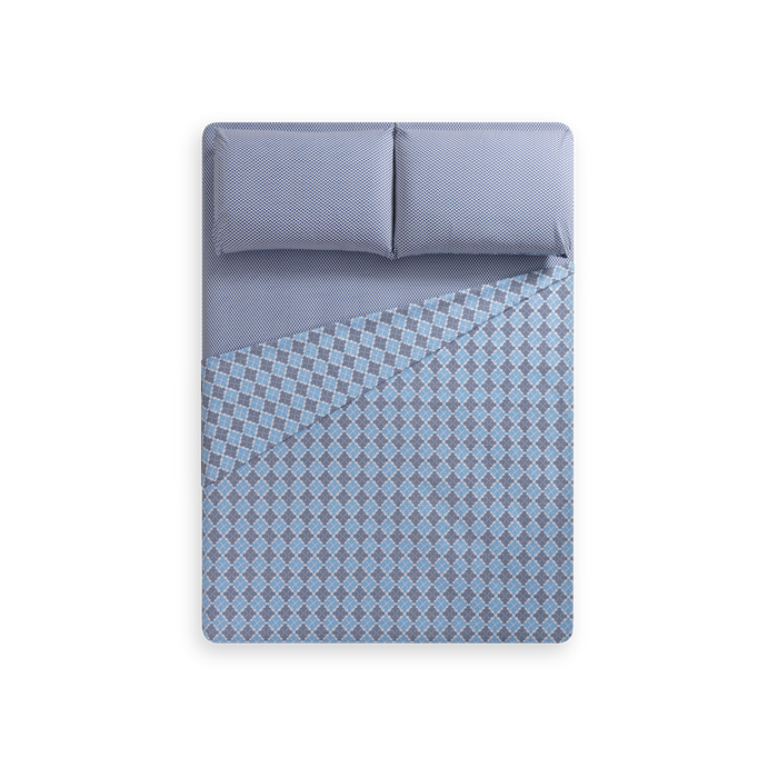 El Balance Perfecto De Azul Con Celeste O Lo Llamativo - Moscow Clipart (700x700), Png Download