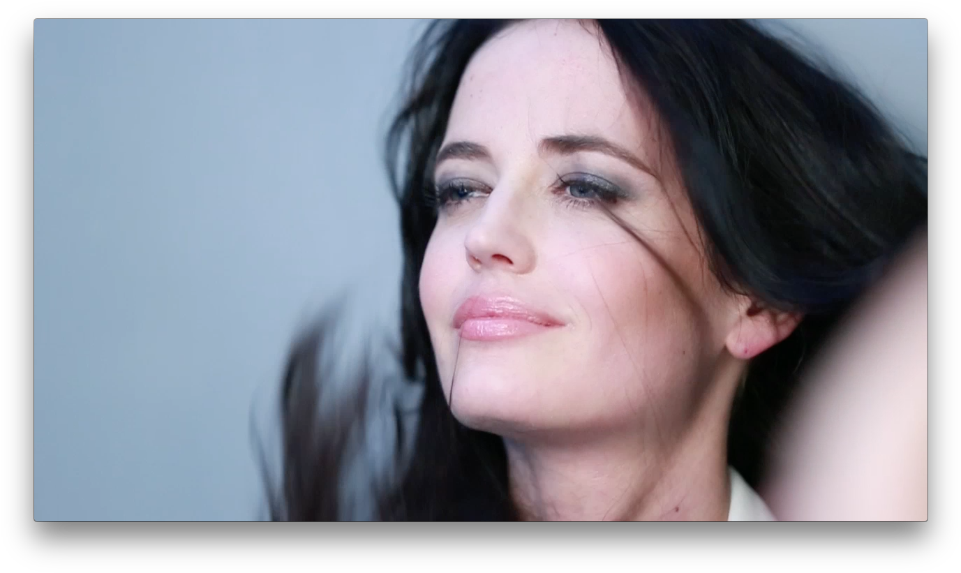 Eva Green Nouvelle Égérie L'oréal Professionnel [film - Girl Clipart (1377x821), Png Download