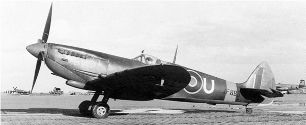 Photo Of Spitfire Mk Viii - Spitfire Mk Viii Clipart (600x600), Png Download