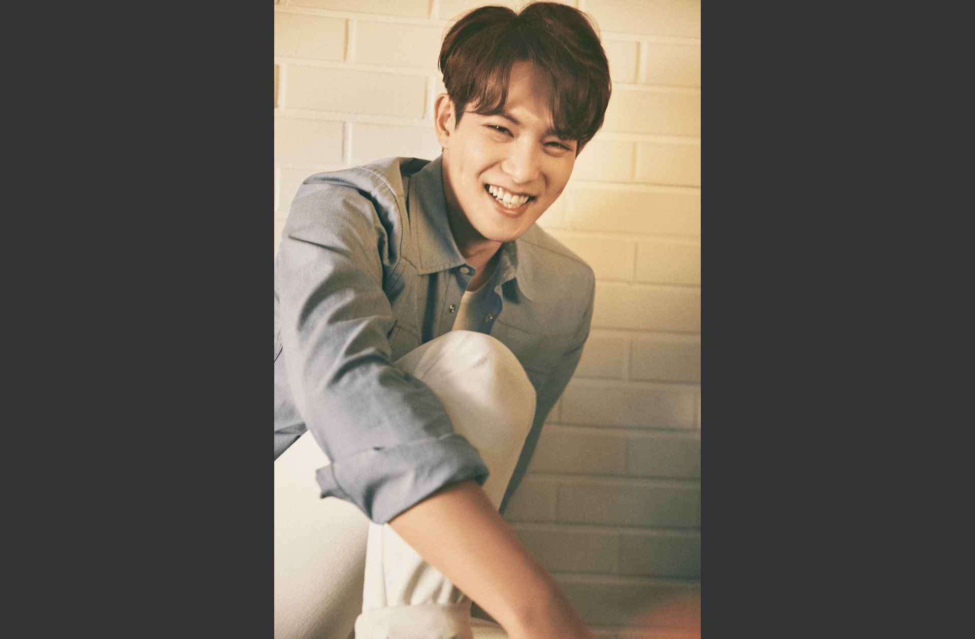 [photos] Cnblue Blueming Lee Jonghyun Hd Teaser Gonglee - Jonghyun Cnblue Hd Clipart (1920x1259), Png Download