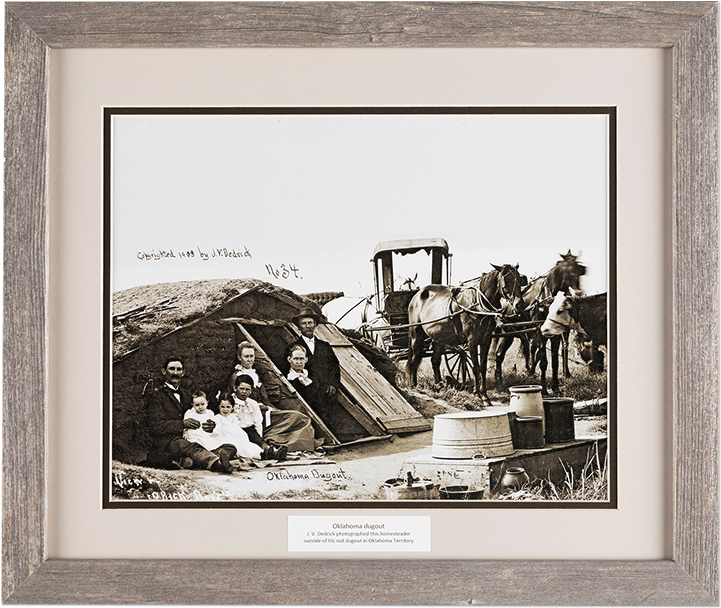 A Family Next To Their Dugout House In Oklahoma Territory - Picture Frame Clipart (800x800), Png Download