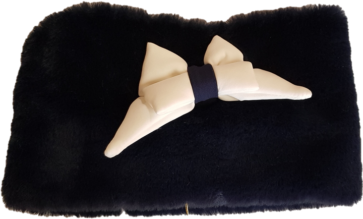 W18ch18 Chua Navy Fur Snood With White Bow - Ivory Clipart (888x619), Png Download