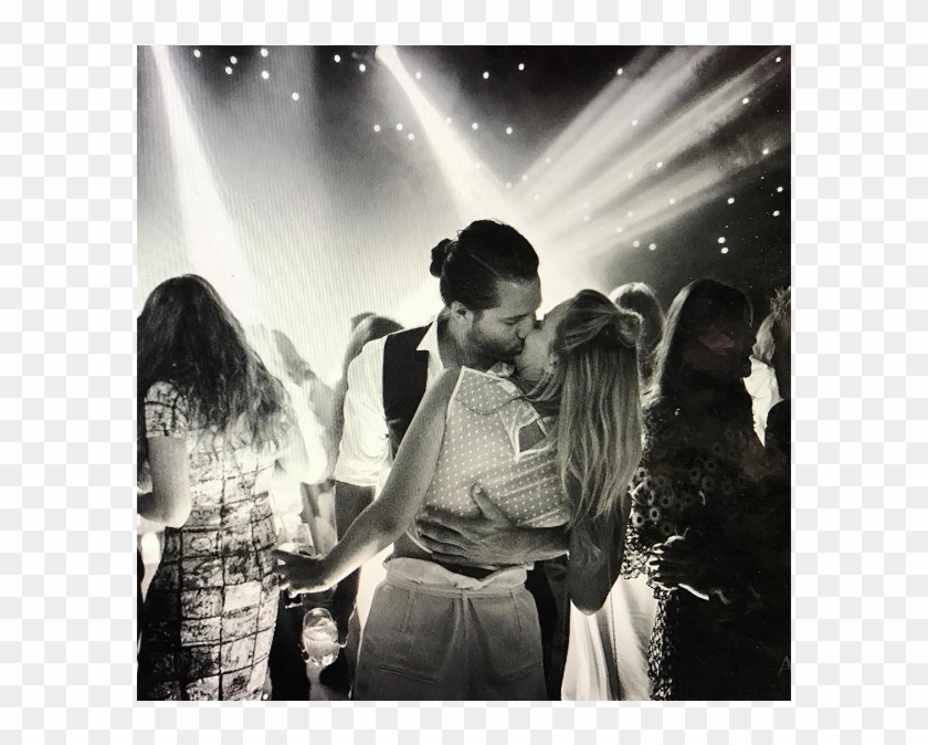 Margot Robbie - Margot Robbie And Tom Ackerley Wedding Clipart