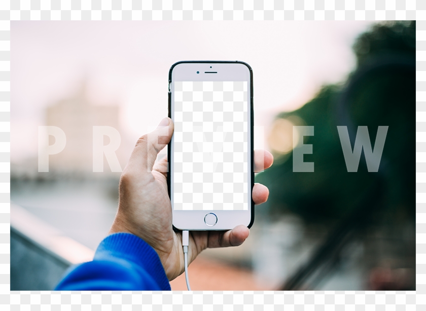 Portrait White Iphone Mockup Of A Man's Hand Holding - Mobile Take Picture Hand Clipart #1376195