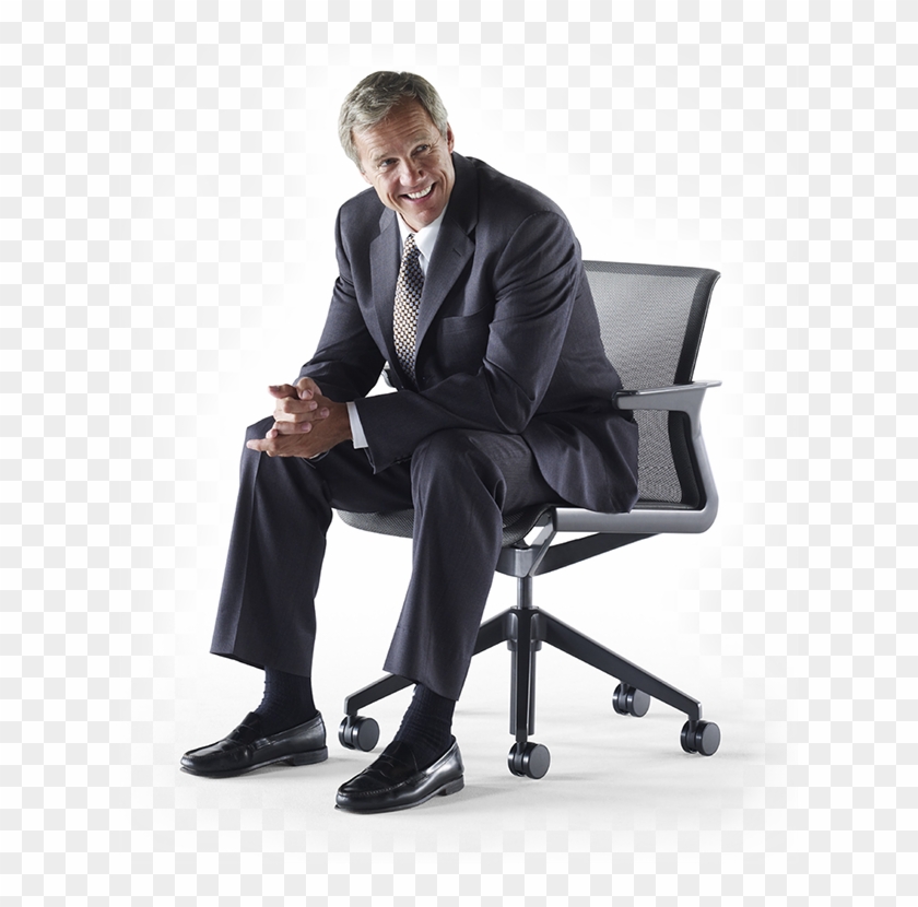 Person Sitting In Chair Png - Man Sit On Chair Png Clipart #155560