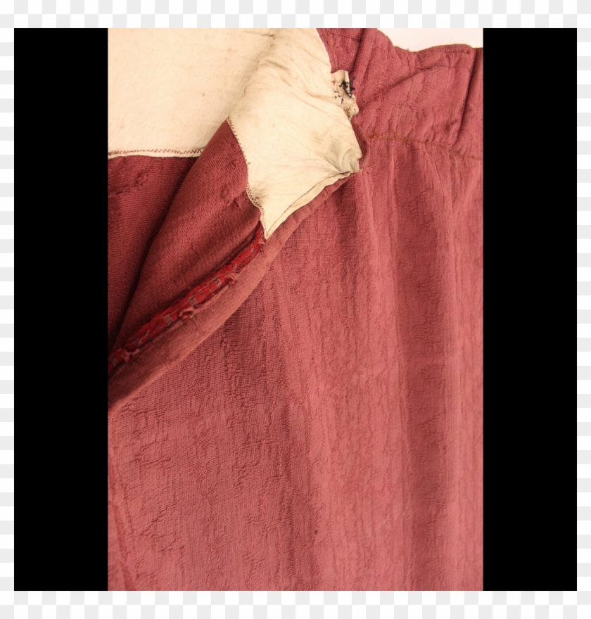 Red Curtains Faint Pattern X1 Pair - Pattern Clipart #1571583