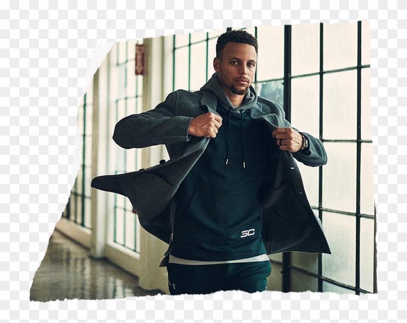 Stephen Curry Walking & Putting On A Jacket Over His - Putting Jacket While Walking Clipart