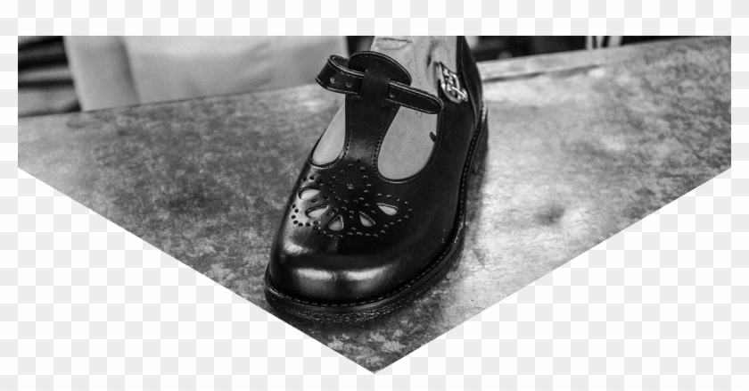 Palm Footwear - Monochrome Clipart