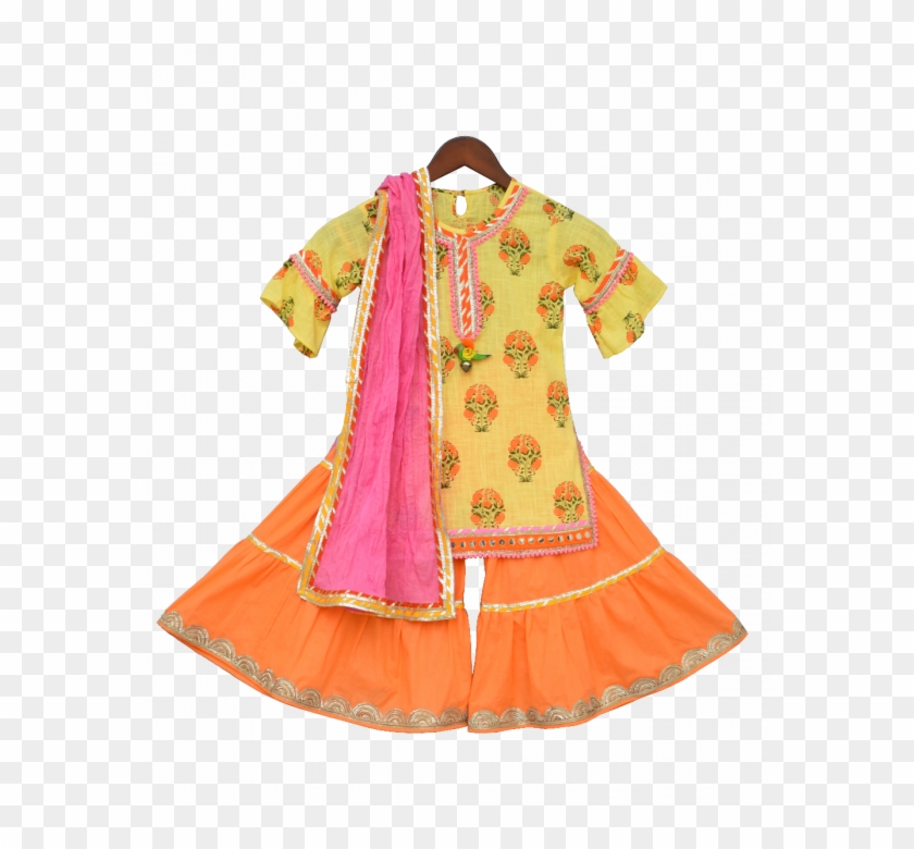 Costume Clipart #1635666