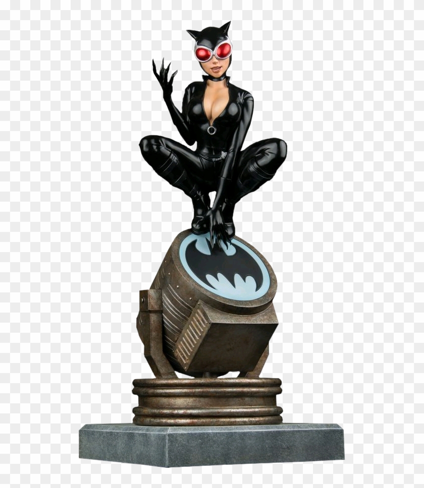 Catwoman On Bat-signal Limited Edition 1/6th Scale - Catwoman On Light Up Bat Signal Statue Clipart #20598