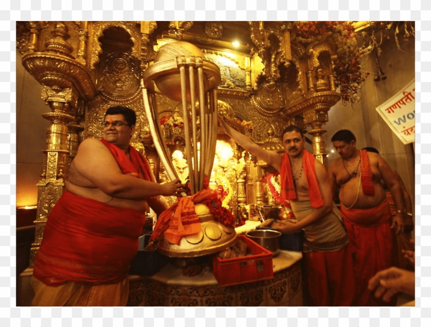 Indian Temple Accepts Stock Market Shares As Donations - Cricket World Cup Trophy Clipart #2097593