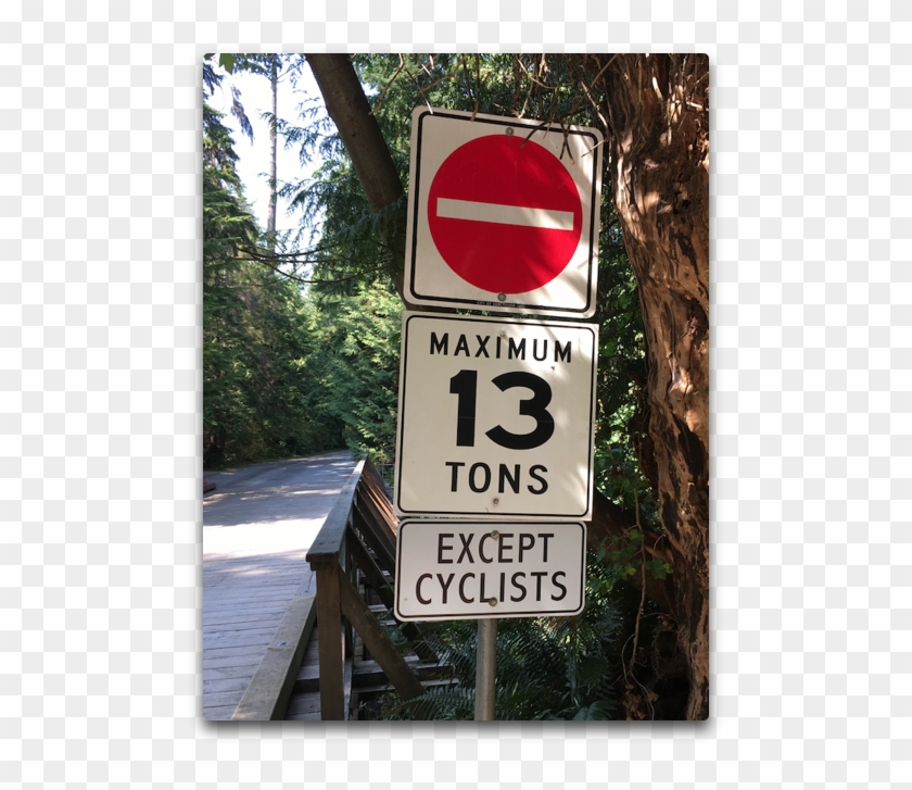 Vancouver Heavy Cyclists - Traffic Sign Clipart #2677057