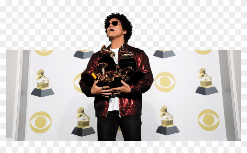 Entertainment Features - Did Miley Cyrus Wear To Grammys Clipart