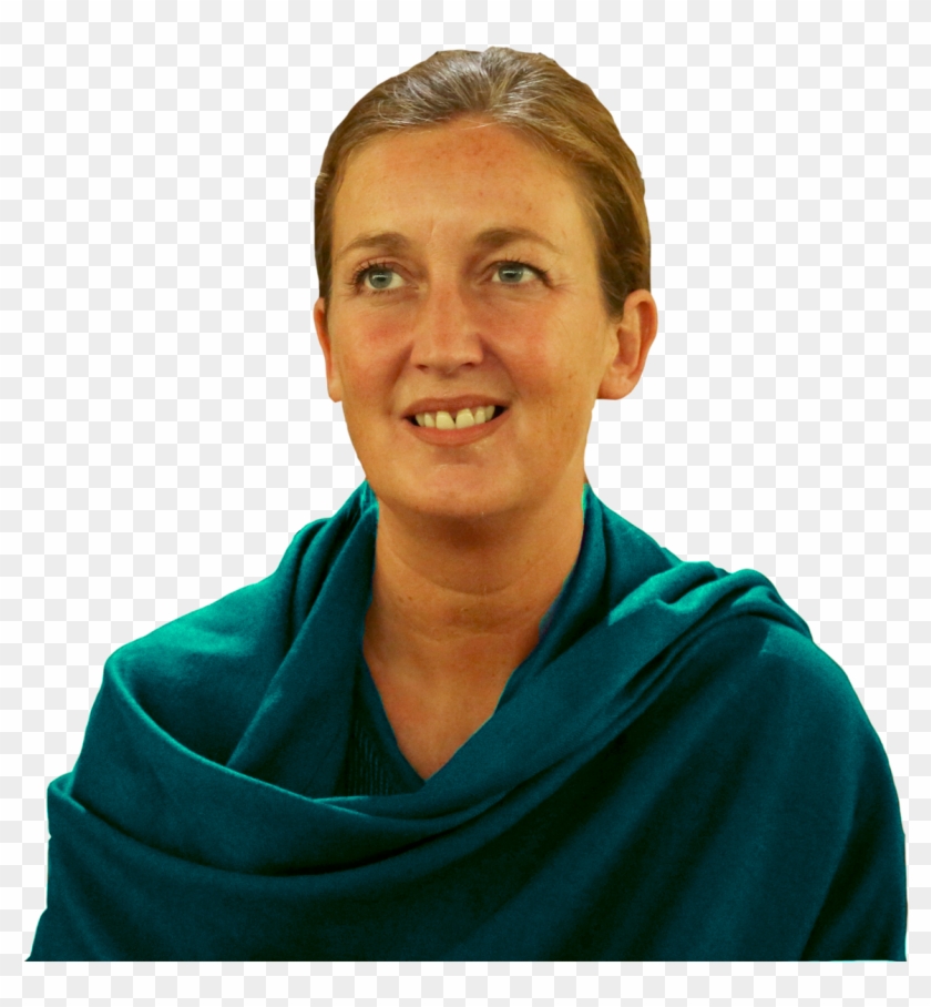 Ramana Devi Is Not Only Supporting Individuals To Reach - Portrait Photography Clipart