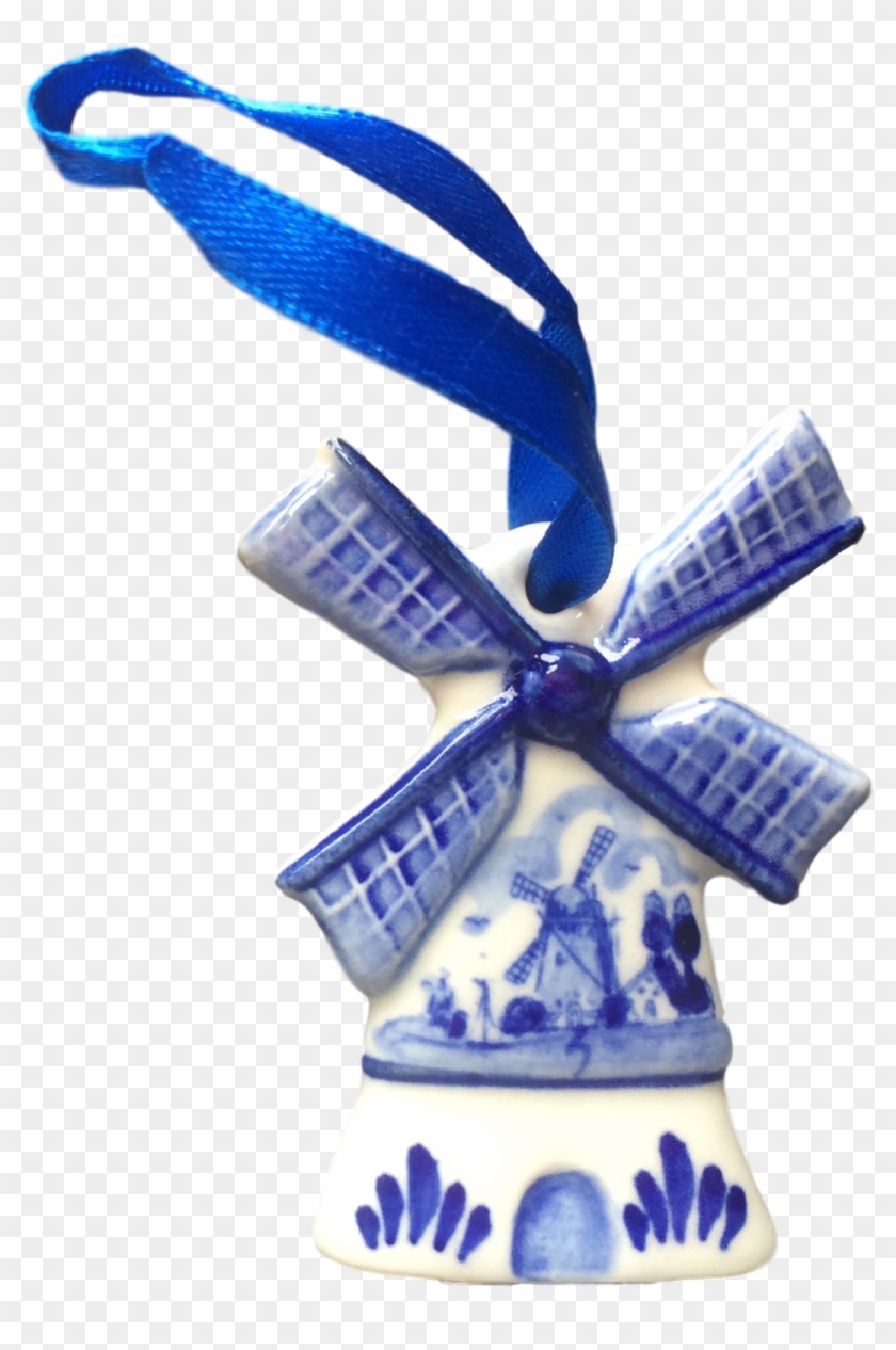 Blue And White Porcelain Clipart #2821566