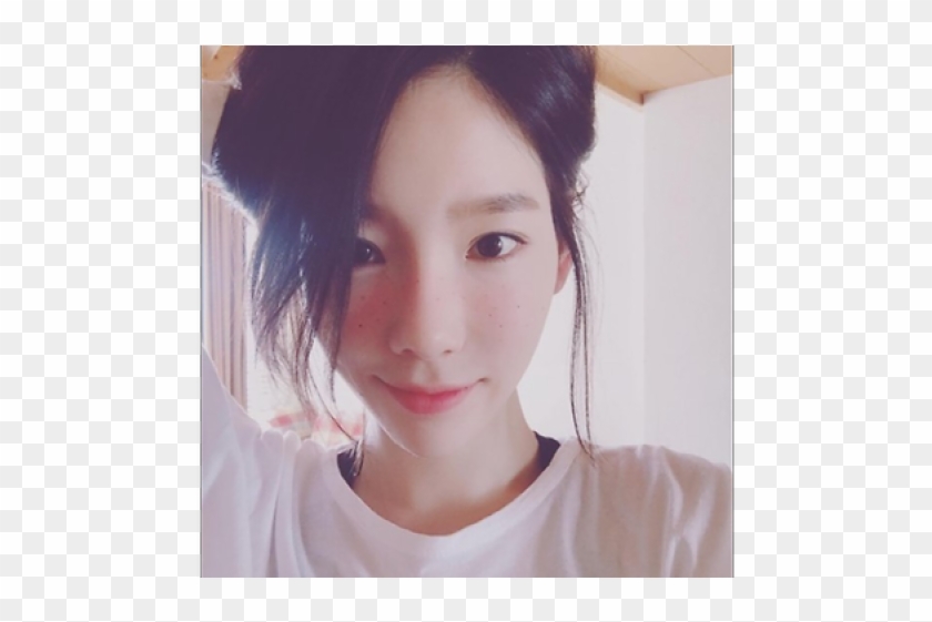 Drawn Freckles Hollywood - Taeyeon Freckles Clipart #2960419