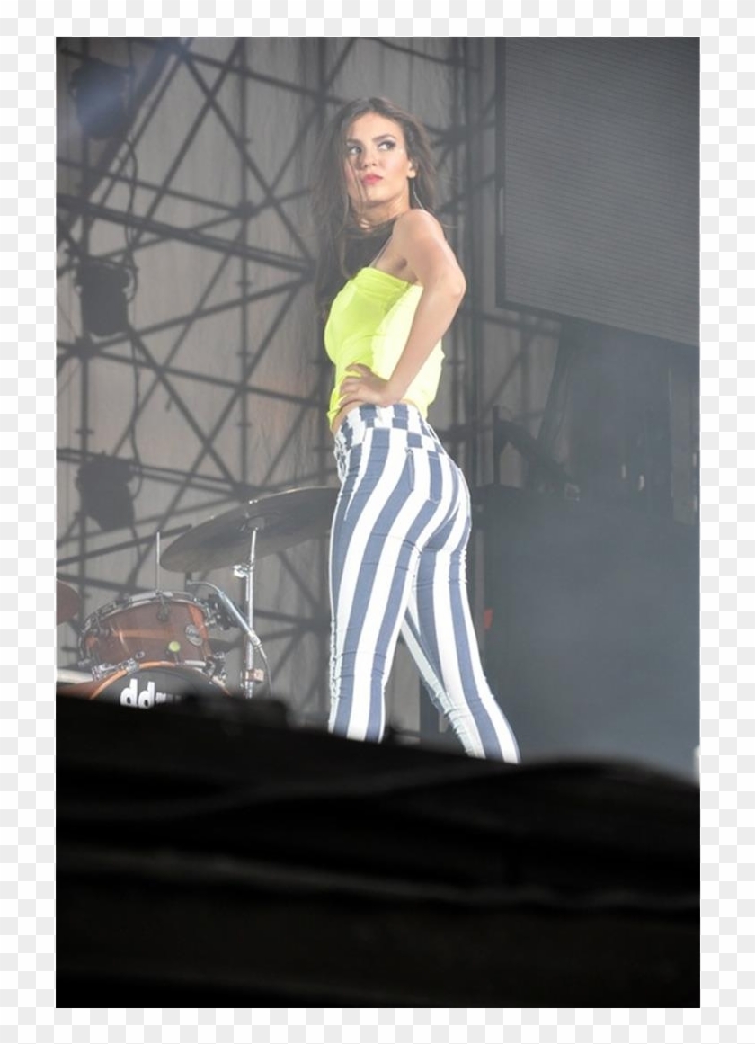“victoria Justice ” - Photo Shoot Clipart