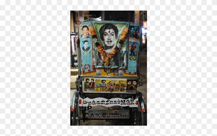Fans Garlanding A Framed Poster Of Mgr Before The Re-release - Banner Clipart