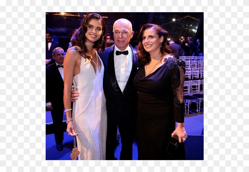 Sara Sampaio - Premiere Clipart #3337587