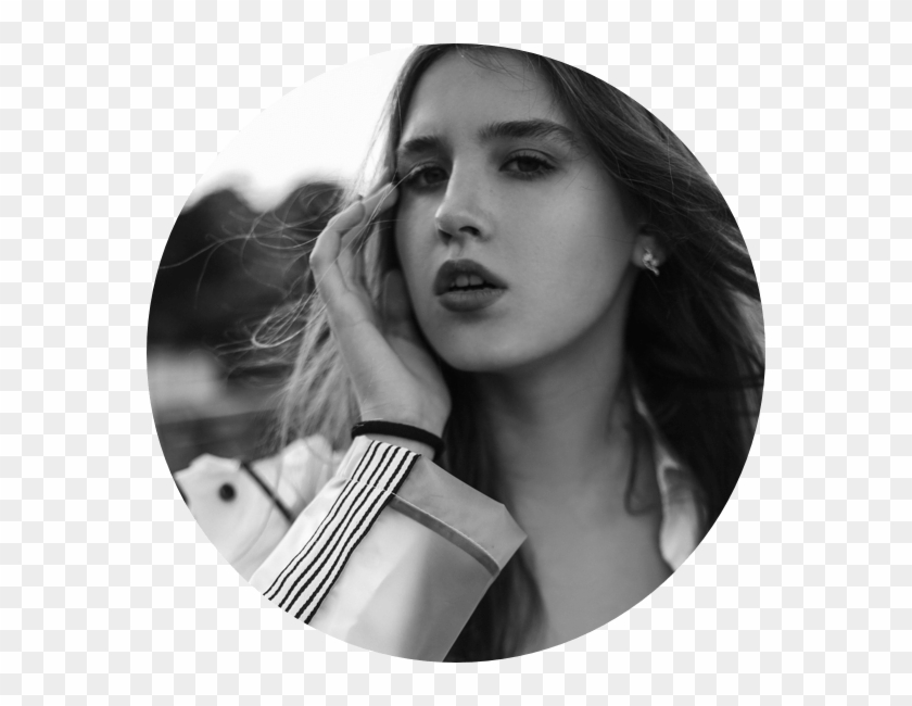 Girl Clipart #3389305