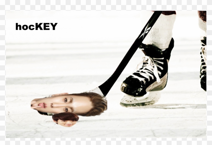 Gissy - Hockey Stick With Puck Clipart
