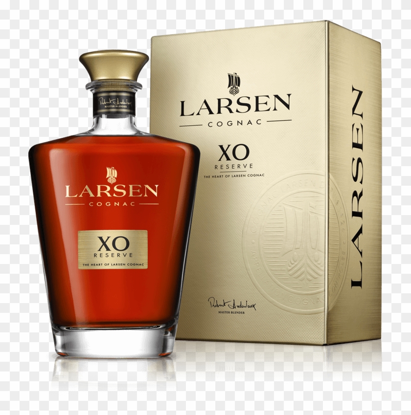 Larsen Vsop Reserve - Glass Bottle Clipart #3929014