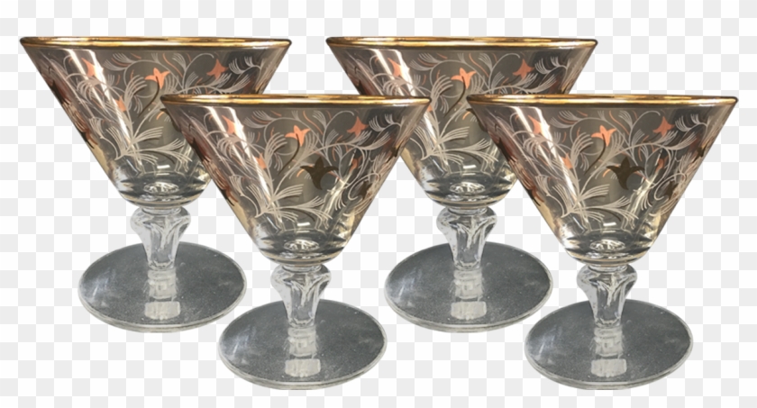 Plus, The Shorter Silhouette Is A Bit Easier To Drink - Martini Glass Clipart