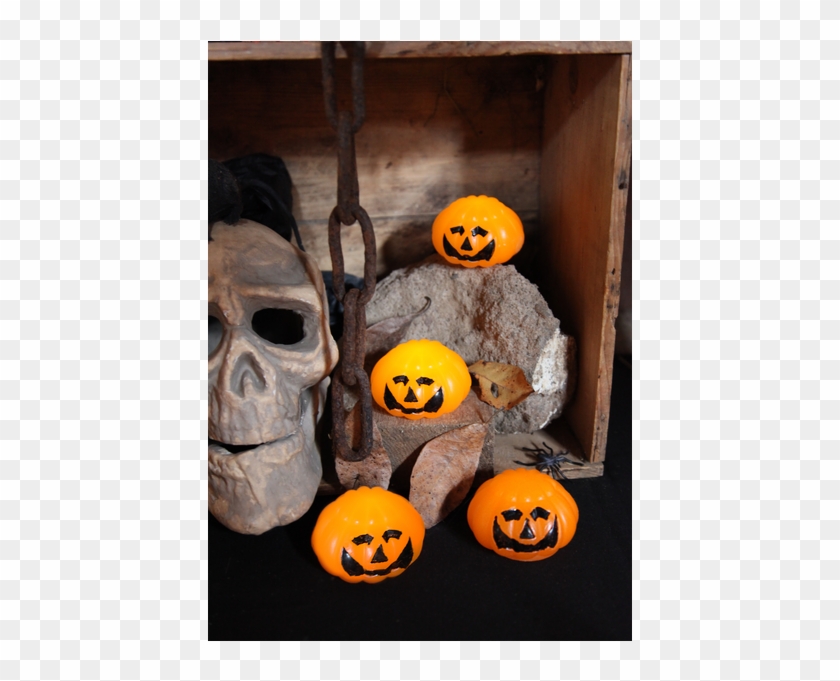 Display Halloween - Jack-o'-lantern Clipart #4036547