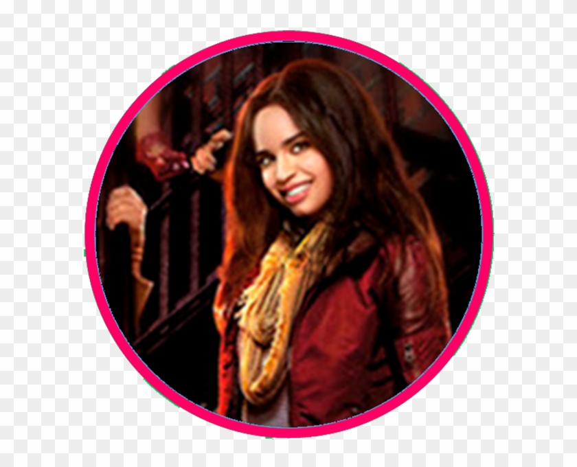 Jenny Y Luci (sofia Carson) Son Dos Niñeras Rivales - Girl Clipart