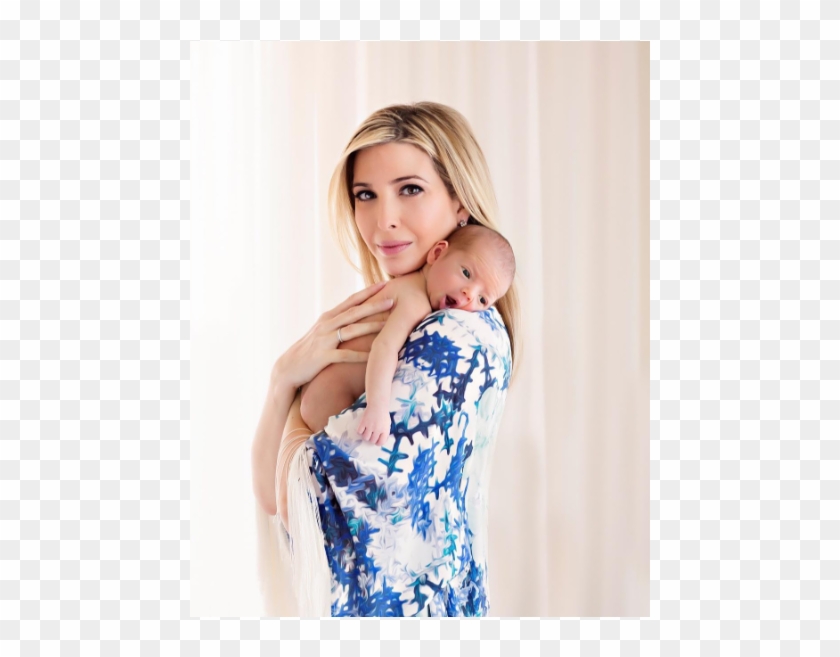 Ivanka Trump Dévoile Une Photo Irrésistible De Ses - Ivanka Trump Holding Baby Clipart #4302584