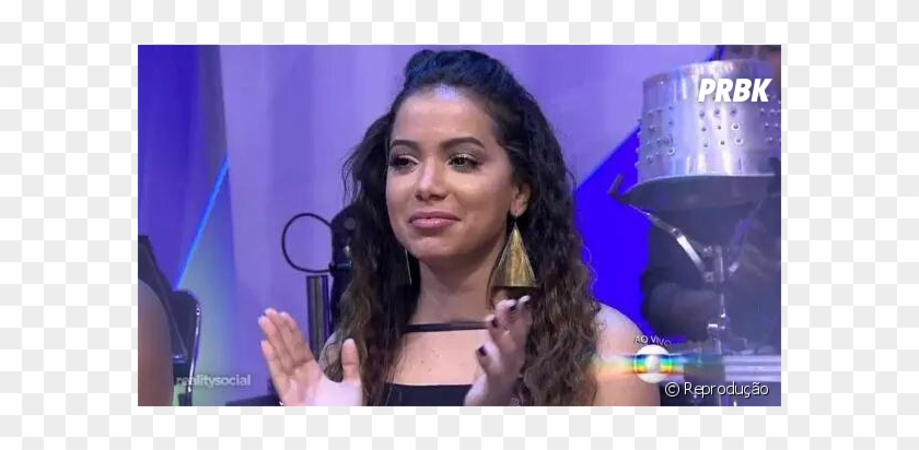 Anitta Rende Muitos Memes Com Suas Caras E Bocas - Meme Cara De Deboche Clipart