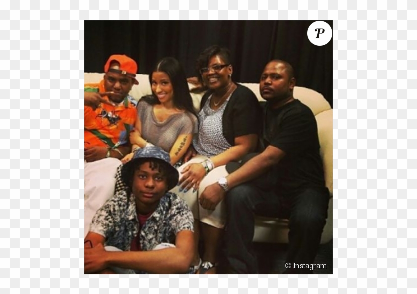 Nicki Minaj Et Son Frère Jelani Maraj En Famille / - Nicki Minaj Clipart