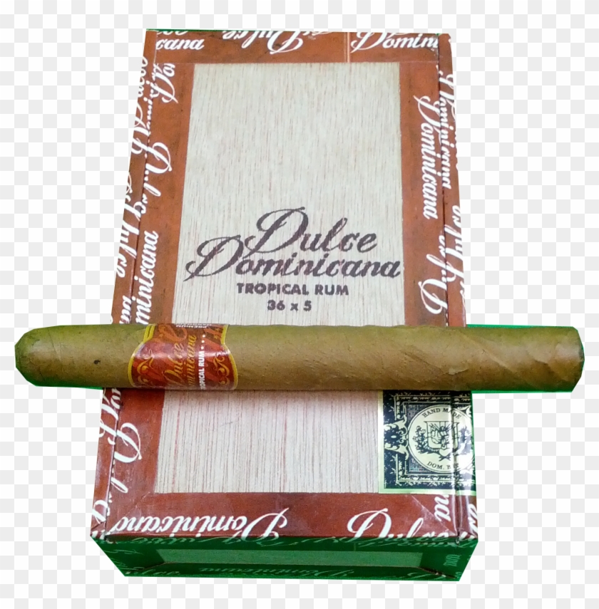 Dulce Dominicana Rum W/ Citrus Petite Corona Box - Sujuk Clipart