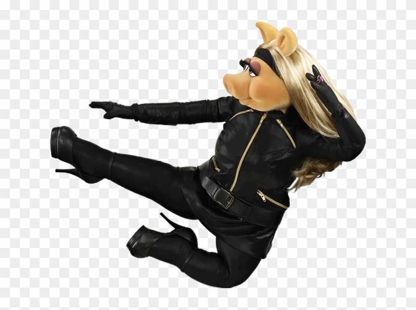 Ruby Young On Twitter - Miss Piggy Karate Clipart #4865134
