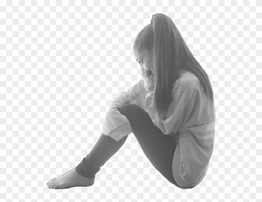 Ariana Grande Sitting - Ariana Grande Sitting Png Clipart