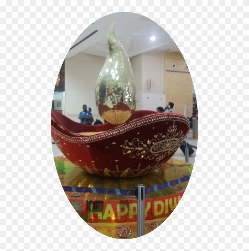 At Delhi Airport, Two Bits Of Unexpected Loveliness - Easter Clipart