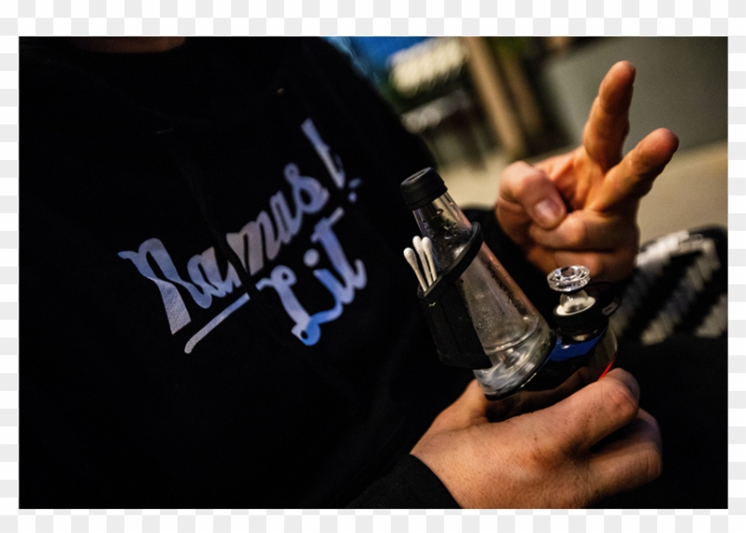 Dabbing With The Puffco Peak First Ever Smart Dab Rig - Ring Clipart