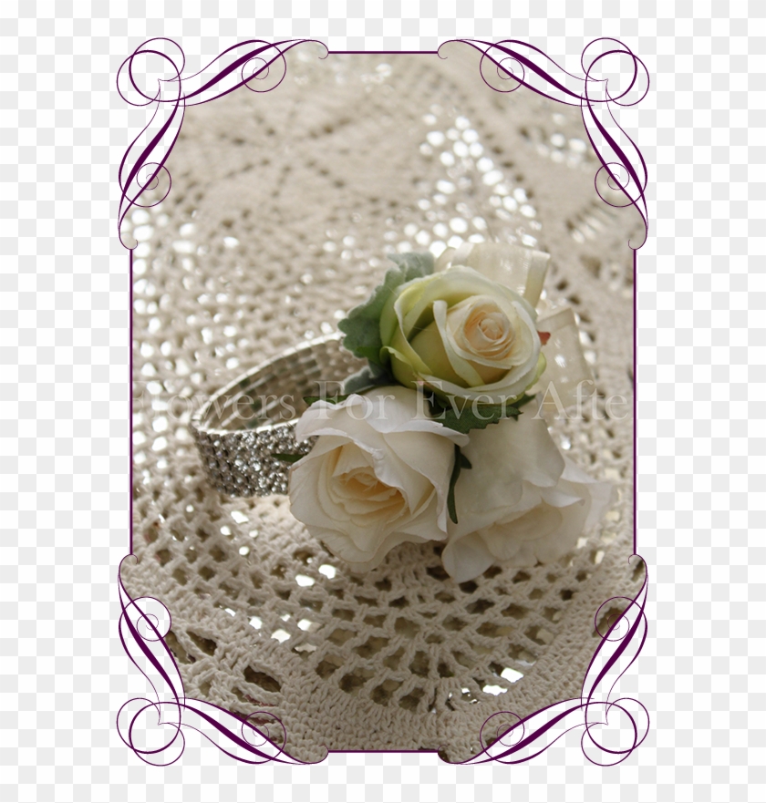 Ivory Silk Artificial Roses In A Classic Design - Flower Bouquet Clipart