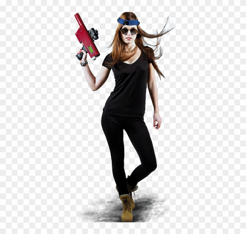 Lasergame Player Girl - Laser Game Player Clipart