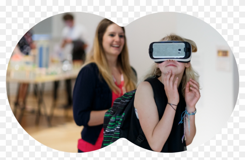 Vr Game Play Will Have Little Impact In The Short Term - Girl Clipart