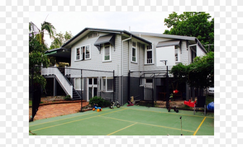 Large Classic Queenslander With Pool And Tennis Court - House Clipart