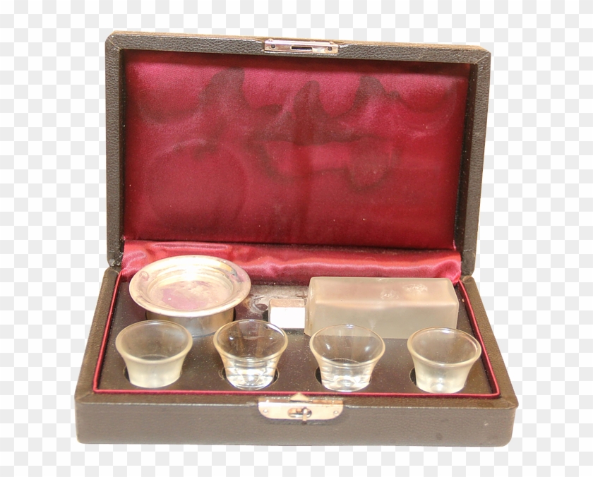 This Precious Intact Set Includes 4 Tiny Wine/sacrament - Box Clipart #5504414