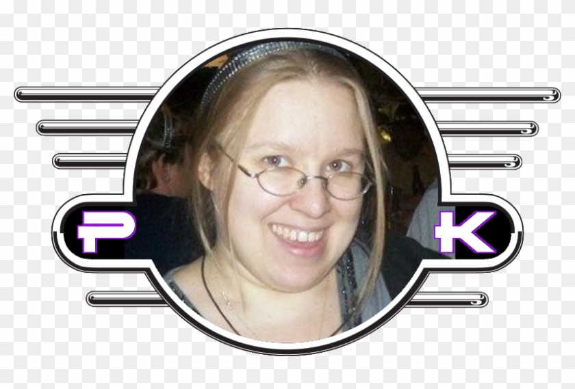Leyla, A Graduate Of Columbia College Of Fine And Performing - Circle Clipart #5506007