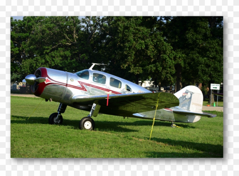 N17662 - Monoplane Clipart