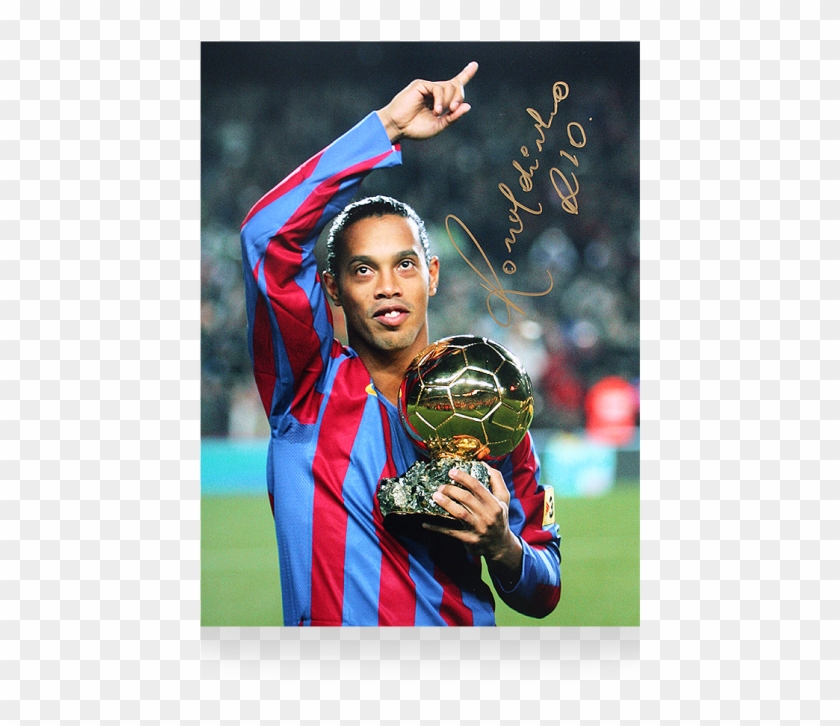 Ronaldinho Drawing Footballer - Ronaldinho With Ballon Dor Clipart #5915643