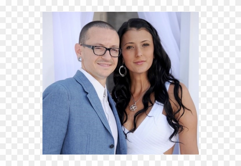 Viúva De Chester Bennington Quebra O Silêncio - Chester Bennington Talinda Ann Bennington Clipart #5931014