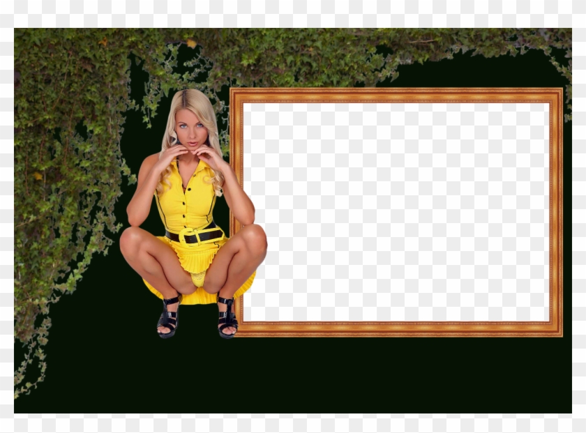 Marcos Con Chicas Png - Sitting Clipart