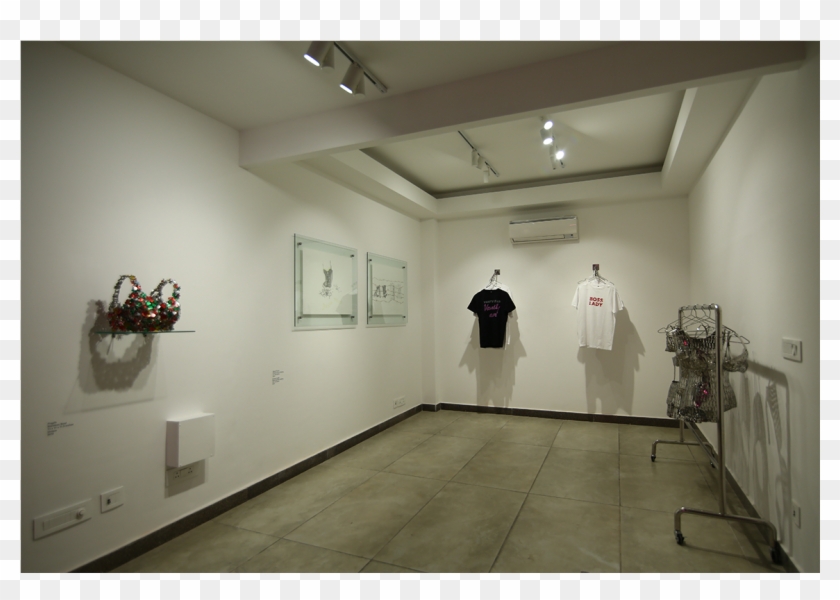 During 'vanity Fair' The Gallery Becomes A Shop, In - Art Gallery Clipart