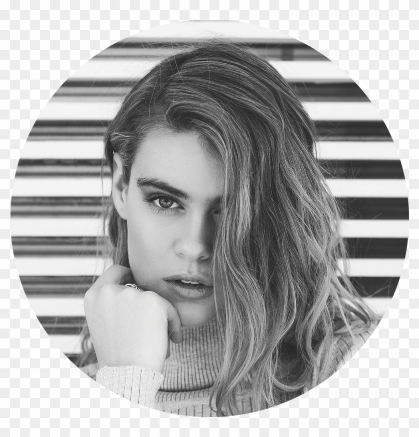 Matthew Kane 65194 - Girl Clipart #82594